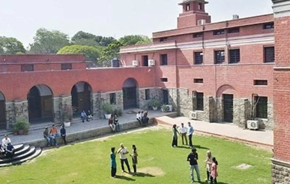 Delhi University, Organise, Tiranga Yatra, teaching, non-teaching staff, students, Har Ghar Tiranga Abhiyan, India's independence, independence day, Har Ghar Tiranga