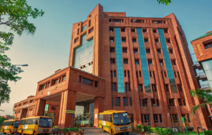 Executive MBA Program for Working Professionals at Sharda University