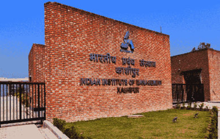 IIM Kashipur Witnesses Surge in Working Professionals Pursuing MBA Programs