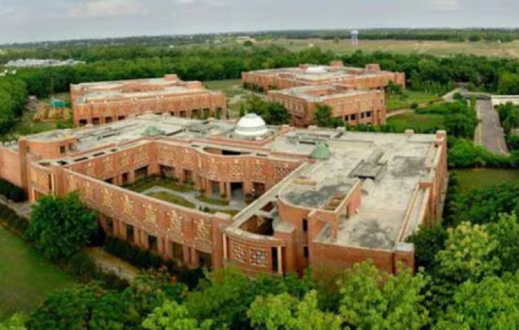Govt notifies new IIM rules; President can now dissolve board of governors