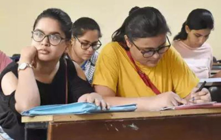 Delhi University Explores Offering 20% Courses Through SWAYAM Portal