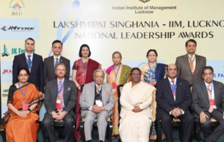 President Presents Lakshmipat Singhania-IIM Lucknow Leadership Awards