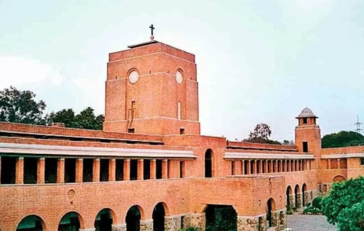 Delhi University Students Join 'Run for Viksit Bharat'