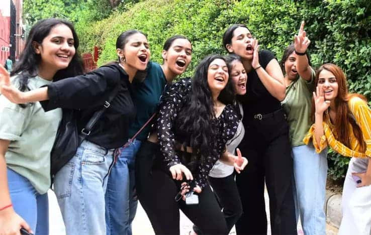 CBSE 12th Results 2024: Girls Outnumber Boys with 87.98% Overall Pass Percentage
