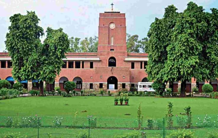 QS Rankings 2025: Delhi University Tops Central Universities in India