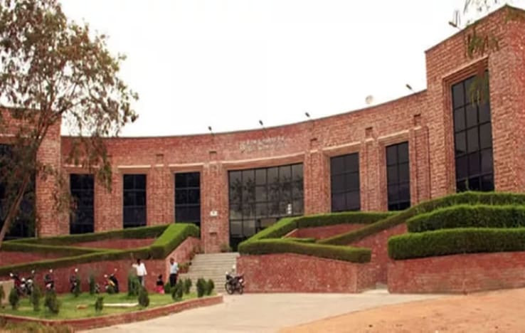 MBA at JNU 2024: Admission Process, Eligibility, Fees
