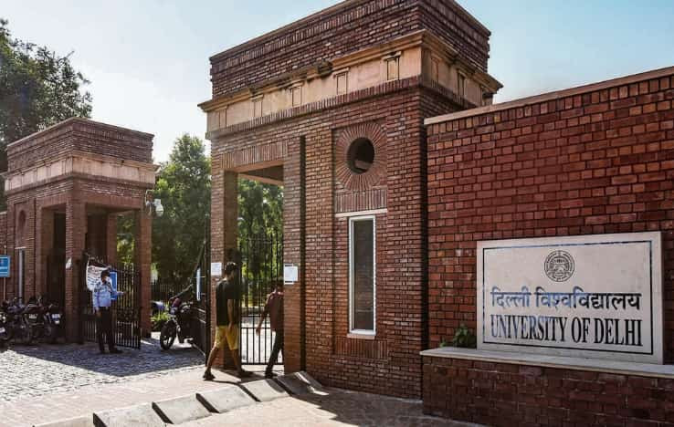 Delhi University Faces Academic Rift
