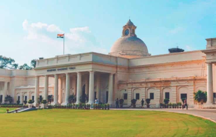IIT Roorkee Warns Legal
