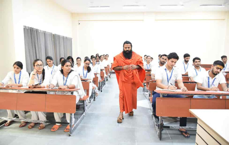 President Emphasises Holistic Learning at Patanjali