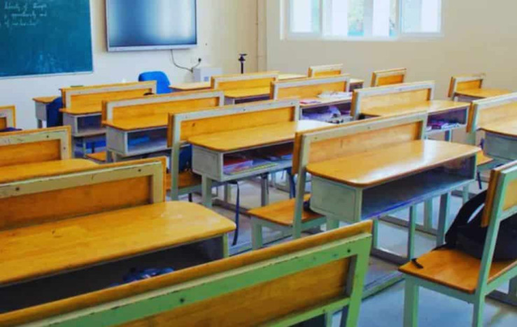 Delhi Schools Turn to Tihar Factory