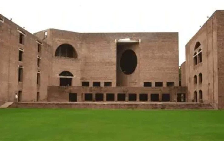 IIMA Launches Flexible MBA To Empower
