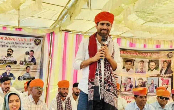 Rahul Gandhi names Vinod Jakhar